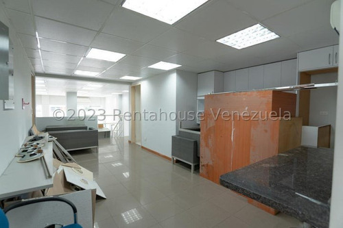Edificio Comercial / Residencial (9 Pisos) Venta Los Palos Grandes Mls - 23-27085