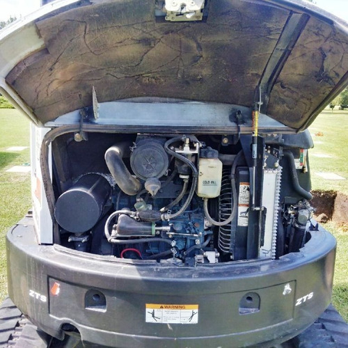 Imagen 5 de 9 de Excavadora Bobcat E-35 Impecable Todos Sus Service Oficiales