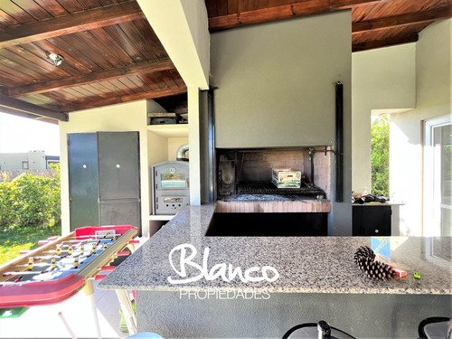 Casa En Venta En Pilar Del Este, Barrio San Alfonso, Pilar, G.b.a. Zona Norte