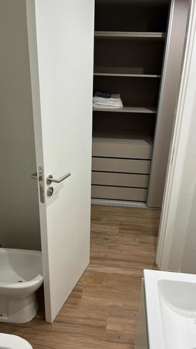 Zona Guemes - Premiun (mar Del Plata) Ubicado En La Mejor Parte, De 3 Ambientes Con 2 Baños , 1 En Suite Y Lavadero, Con Balcón /terraza Y Cochera Cubierta En El Mismo Edificio. Piscina / Gym