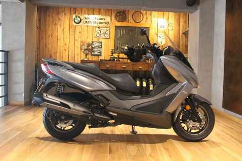 Imagen 2 de 17 de Kymco Scooter Xtown 250 Igual A 0km Usado Impecable