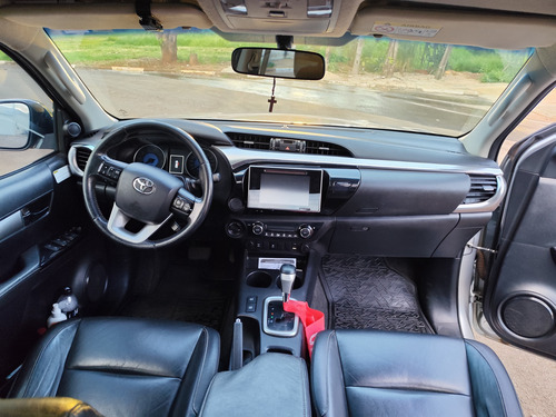 Toyota Hilux 2.8 Tdi Srv Cab. Dupla 4x4 Aut. 4p