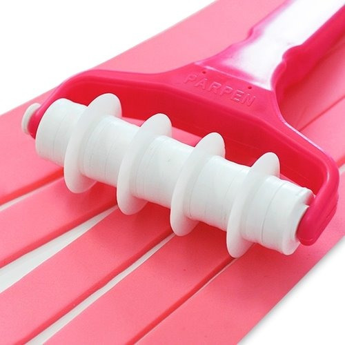 Imagen 1 de 10 de Rodillo Cortante De Cintas Para Pastas, Fondant - Parpen