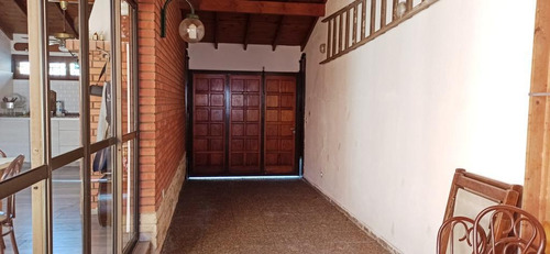Excelente Chalet De 4 Ambientes Sobre Lote De 500m2