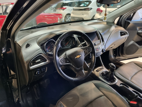 Chevrolet Cruze II 1.4 Sedan Lt