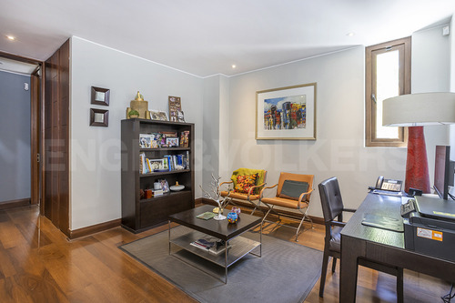 Departamento Triplex Con Jardín - Los Domínicos Antiguo