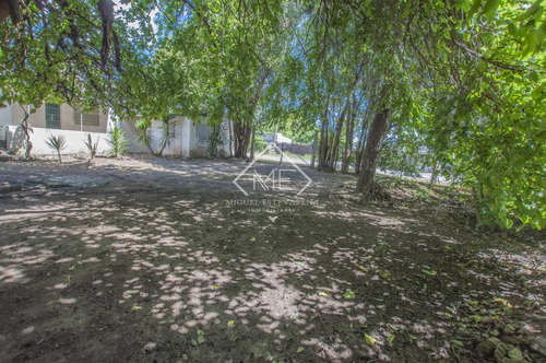 Casa De Dos Dormitorios A La Venta En Minas.
