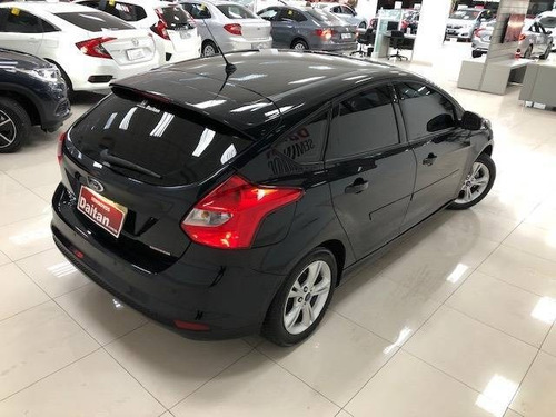Imagem 2 de 11 de Ford Focus 1.6 S 16v Flex 4p Powershift