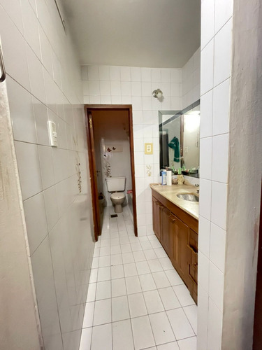 Oportunidad!!! Casa 4 Dorm, Cochera P/3 Vehiculos, C/pileta B° Ayacucho