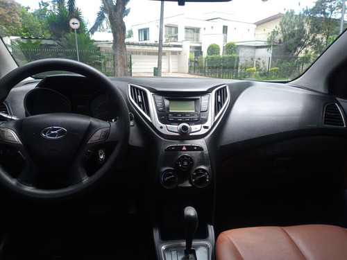 Imagem 9 de 12 de Hb20s 1.6 Comfort Style 2014 Automático