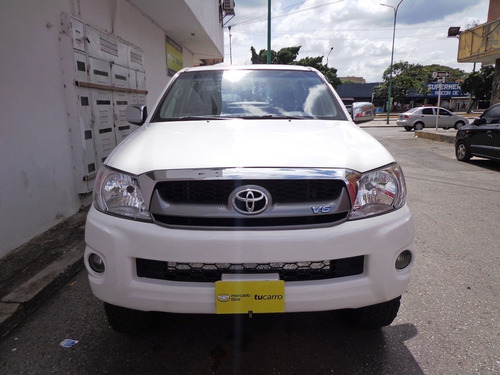 Imagen 2 de 9 de Toyota Hilux Kavak 2011 V6 4x4 Automático