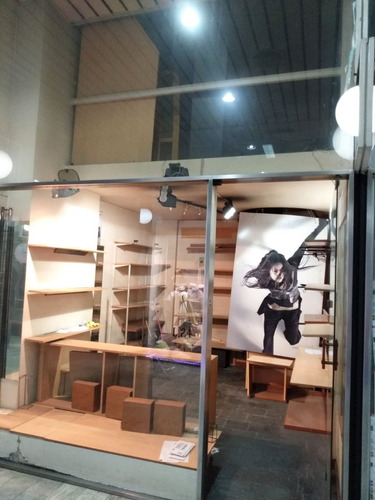 Imagen 2 de 6 de Venta Local Comercial En Galería Sobre Avenida Santa Fe 1500