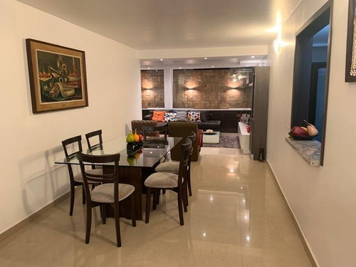 Imagen 2 de 14 de Colinas De La Tahona, Se Vende Apartamento. Cod. 21-8622