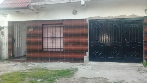 Vta Casa Tipo Ph Al Frente C/renta $46.500.- Acepta Permuta X Dpto En La Costa.-