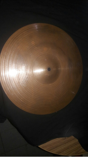 Platillo Hit Hat Bottom Zildjian Avedis Scimitar 14'