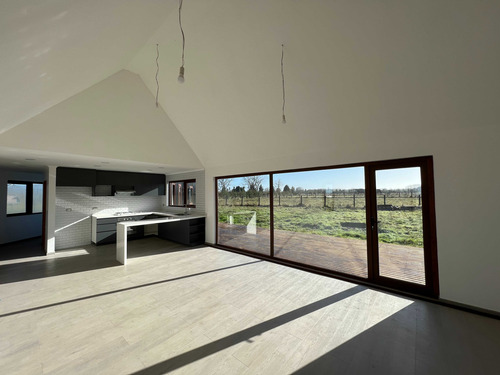 Casa En Venta En Praderas De Frutillar (63940)