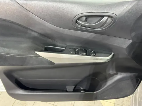 Nissan NP300 2.5 SE Paq Seguridad Mt