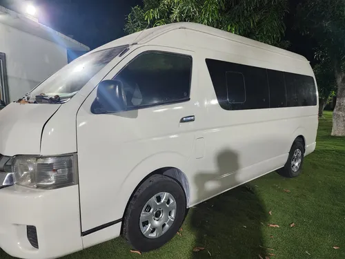 Toyota Hiace 2.7 Bus 15 Pas Mt