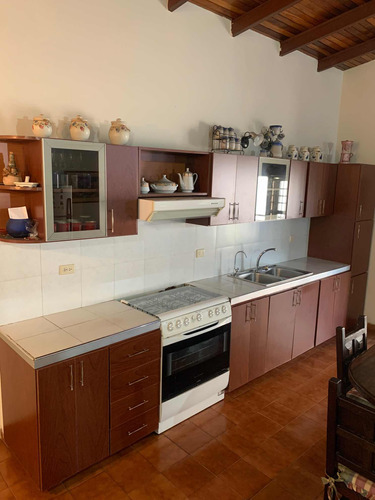 Apartamento En Venta Ubicado En Av. Principal De La Floresta