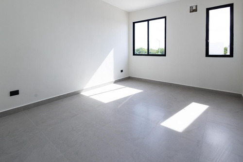 Casa En Venta Merida En Privada Conkal, Mod. Dom, Entrega Inmediata.