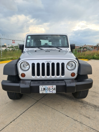 Imagen 2 de 12 de Jeep Wrangler 2008 X Unlimited 4x2 At