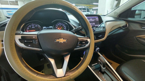 Imagen 12 de 15 de Chevrolet Onix 2021 1.2 Premier At