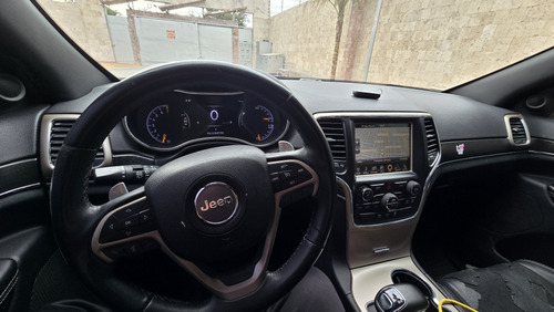 Jeep Grand Cherokee 3.6 Limited Lujo V6 4x2 At