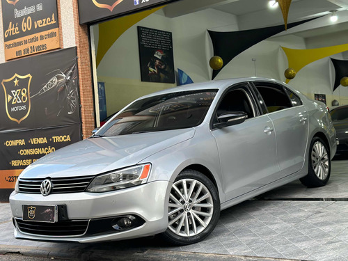 Volkswagen Jetta 2.0 Tsi Highline 4p