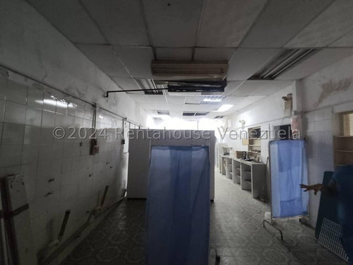 Casa Comercial En Venta En Los Rosales