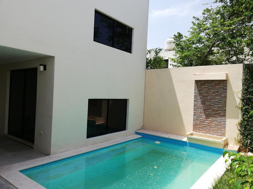 Imagen 5 de 8 de Casa - Fraccionamiento Jardines Del Norte