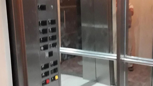 Imagen 2 de 9 de Excelente Departamento Apto Comercial Ideal Oficinas 60 M2 Cubiertos A Metros De Estación Liniers