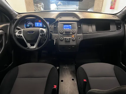 Ford Police Interceptor Sedán 2014