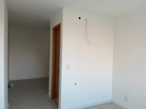Imagem 12 de 14 de Primus Office - Sala Comercial Frontal, Andar Alto. 1 Vaga