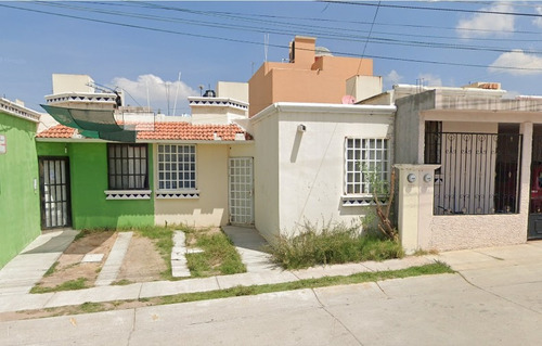 Sk18 - Casa En Venta En Hacienda Del Moral, Real De Haciendas, 20196 Aguascalientes, (remate Bancario)