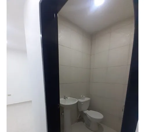 Galpon En Santa Rosa, Valencia