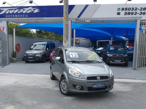 Fiat Idea 2012 1.4 Attractive Flex 5p