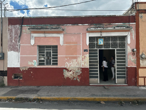 Casa En Venta De 2 Recamaras En El Centro De Mérida.