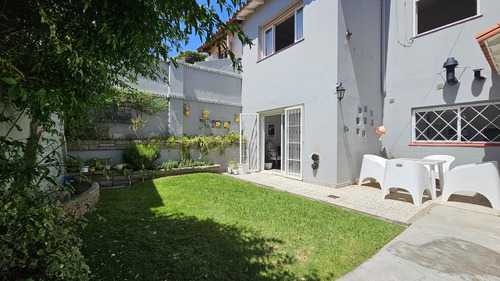 Venta - Chalet De Cinco Ambientes En Dos Plantas - Alberti 969 - Lomas De Stella Maris