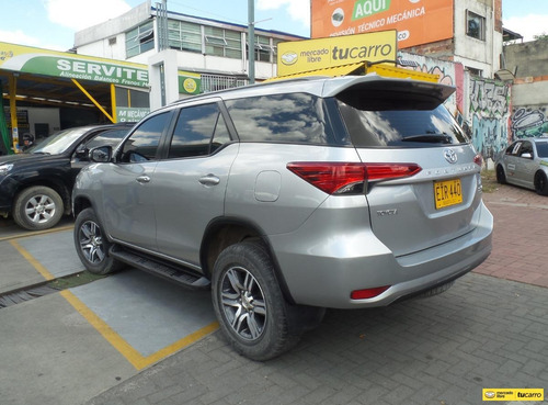 Imagen 5 de 25 de Toyota Fortuner