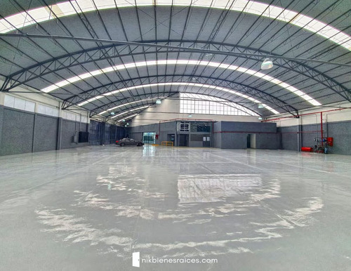 Renta Local Con Bodega Agrícola Pantitlán Iztacalco
