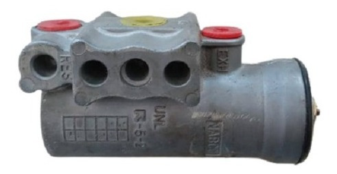 Valvula Reguladora Freno Aire D2 Mitsubishi Fuso 2002-2011