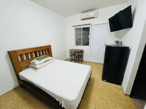 Habitación En Renta Zona Centro Veracruz Amueblada Y Climatizada.
