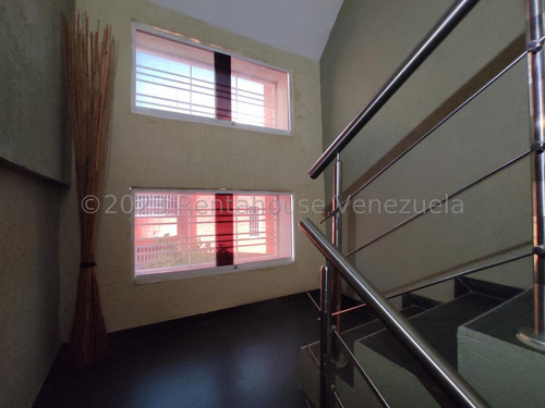 Townhouse En Venta Urb San Pablo Turmer Rah25-15603 Meglisf