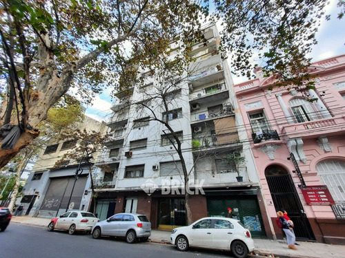 Hipolito Yrigoyen Al 2900 - Impecable Todo Sol Todo Externo