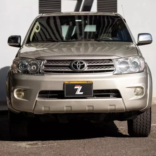 Toyota Fortuner 2.7