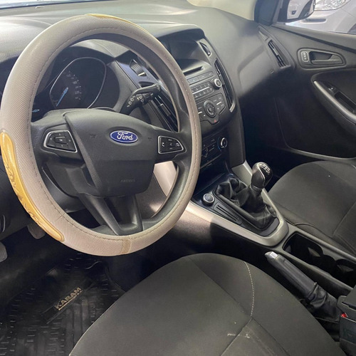 Imagen 3 de 6 de Ford Focus S 1.6