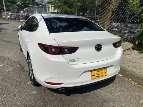 Mazda 3 2.0 Touring Hibrido At 4x2 2024