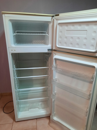 Refrigerador Whirlpool Modelo Wrd28bw (Usado)