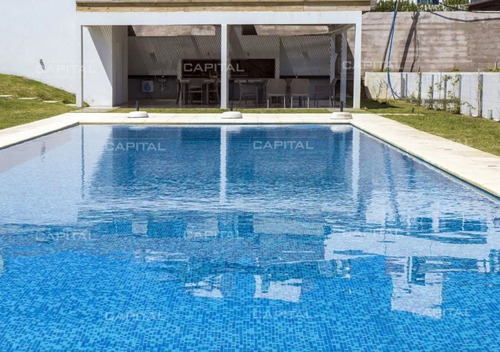 Imagen 13 de 20 de Apartamento Frente Al Mar En Venta Dos Dormitorios Y Servicio - Punta Del Este Mansa