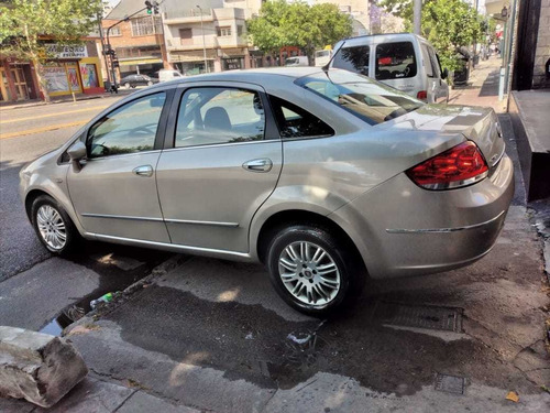 Imagen 5 de 16 de Fiat Linea 2011 1.8 Essence 130cv